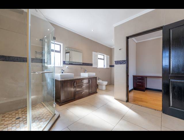 4 BEDROOM HOUSE FOR SALE IN BRYANSTON